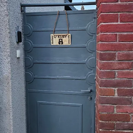 Rodinný U Kuby Apartamento Chlumec nad Cidlinou
